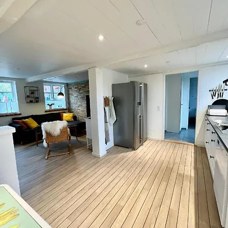 Laekkert I Hjertet Af Marstal