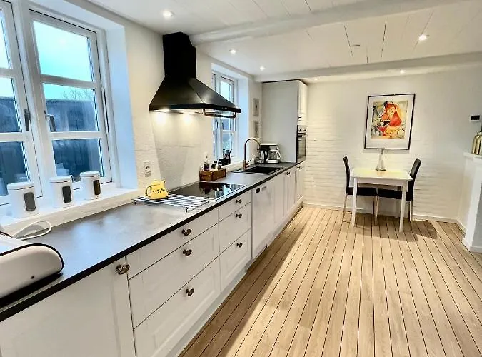 Laekkert I Hjertet Af Holiday home Marstal